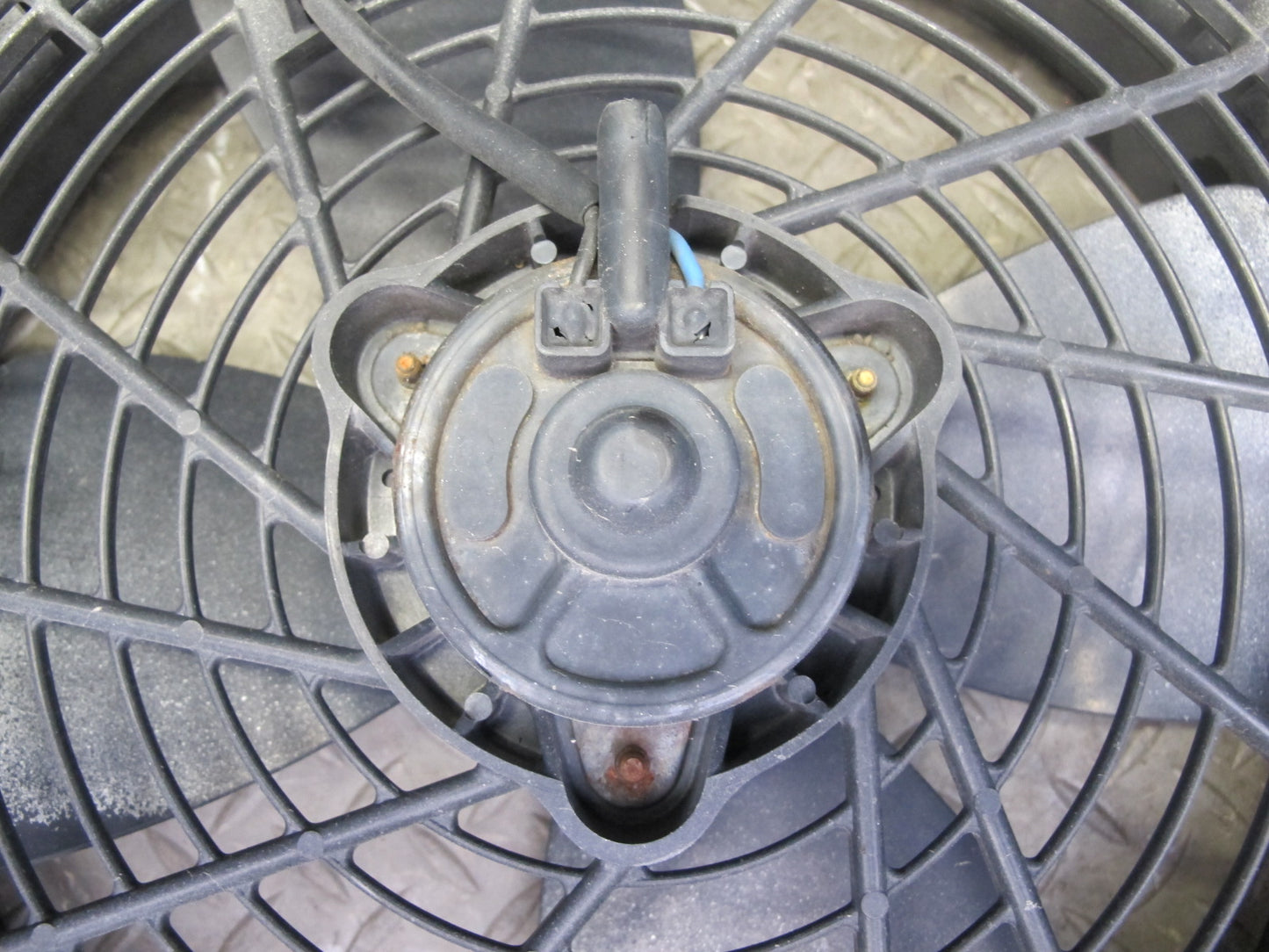 95-00 Lexus UCF20L LS400 4-BLADE Engine Cooling Fan Motor w Shroud OEM