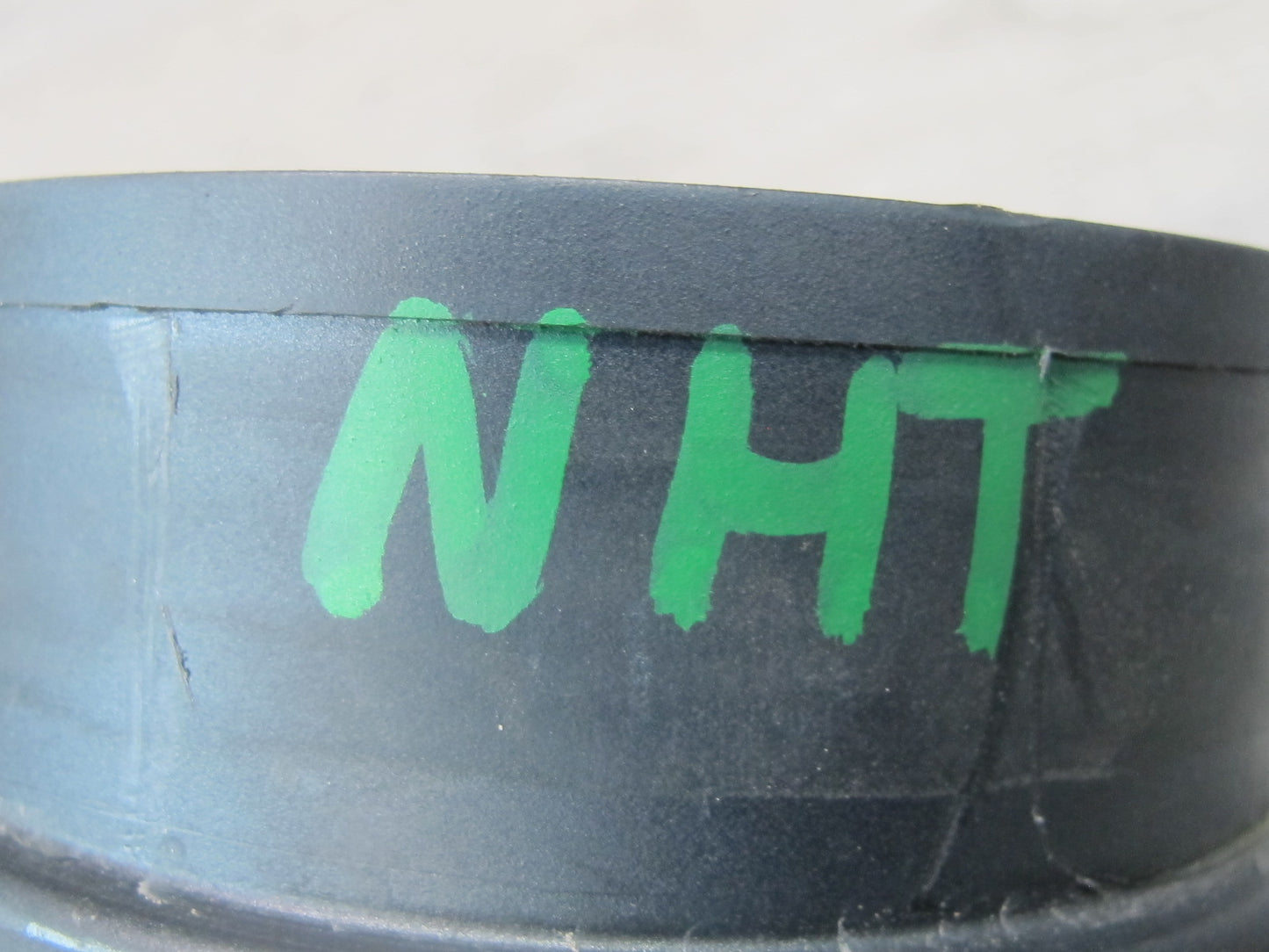 2008-2009 Hummer H2 Mass Air Flow Meter MAF Sensor 15904068