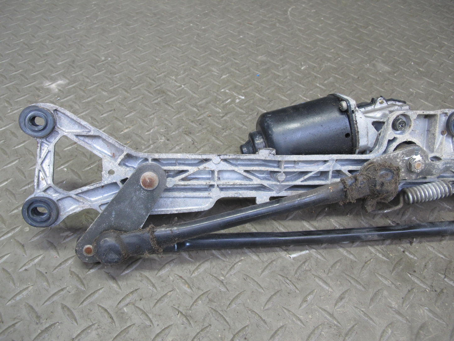 95-00 Lexus UCF20L LS400 Windshield Wiper Transmission Linkage w Motor OEM