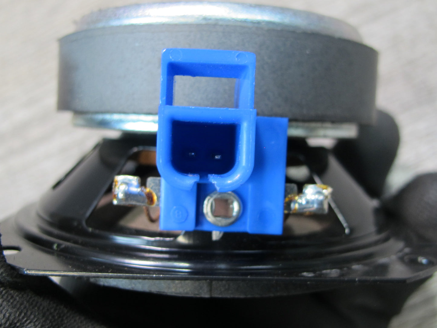 2008-2009 Hummer H2 Bose Dash Audio Speaker 25797586