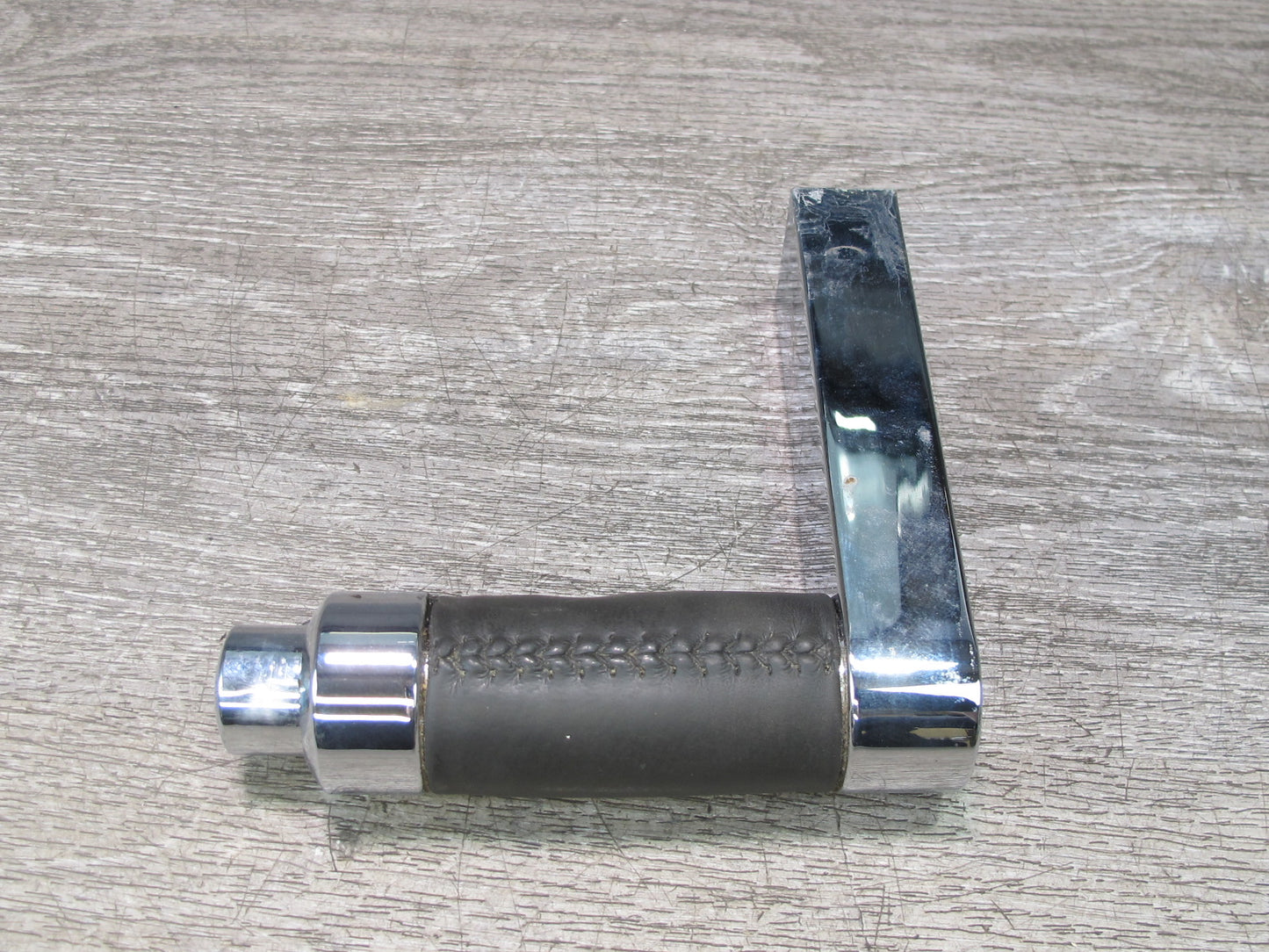 2008-2009 Hummer H2 A/T Transmission Selector Shift Shifter Knob Handle