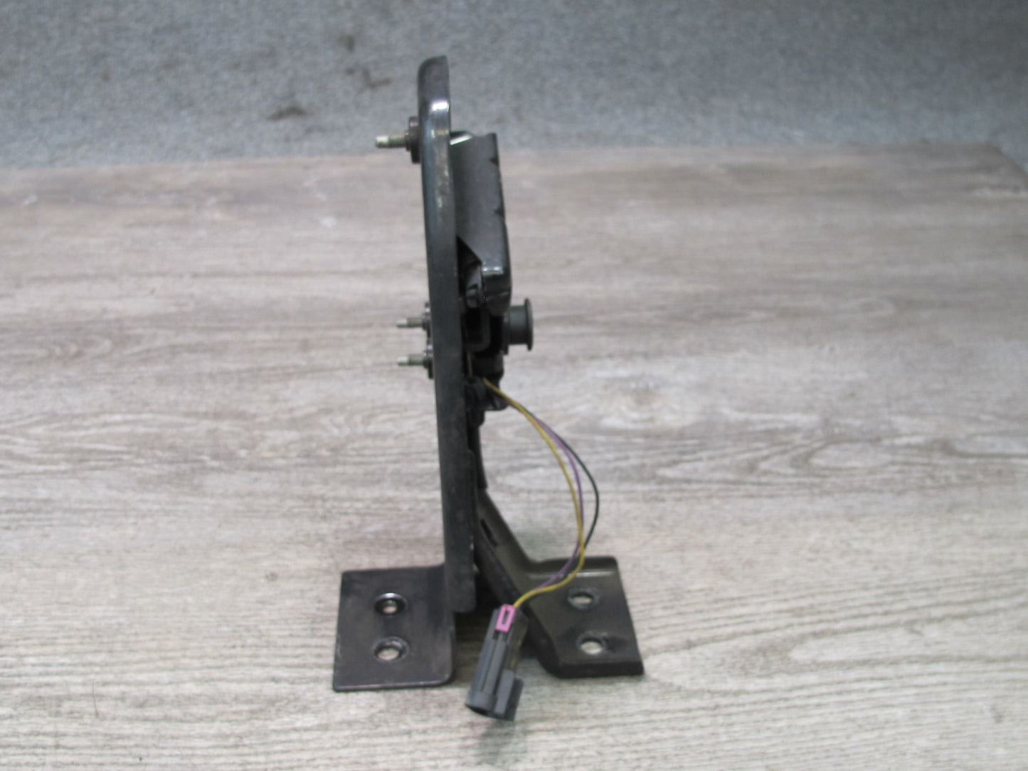 2008-2009 Hummer Front Hood Lock Latch 10400178