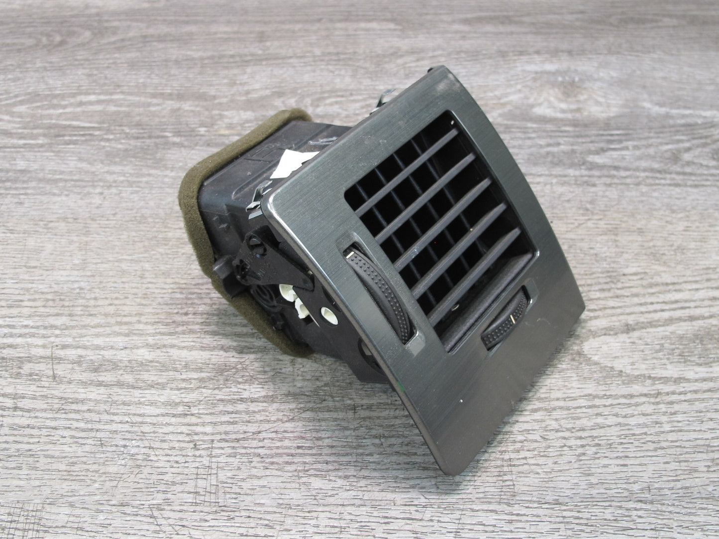 2008-2009 Hummer H2 Dash Front Right A/C Air Vent Grille