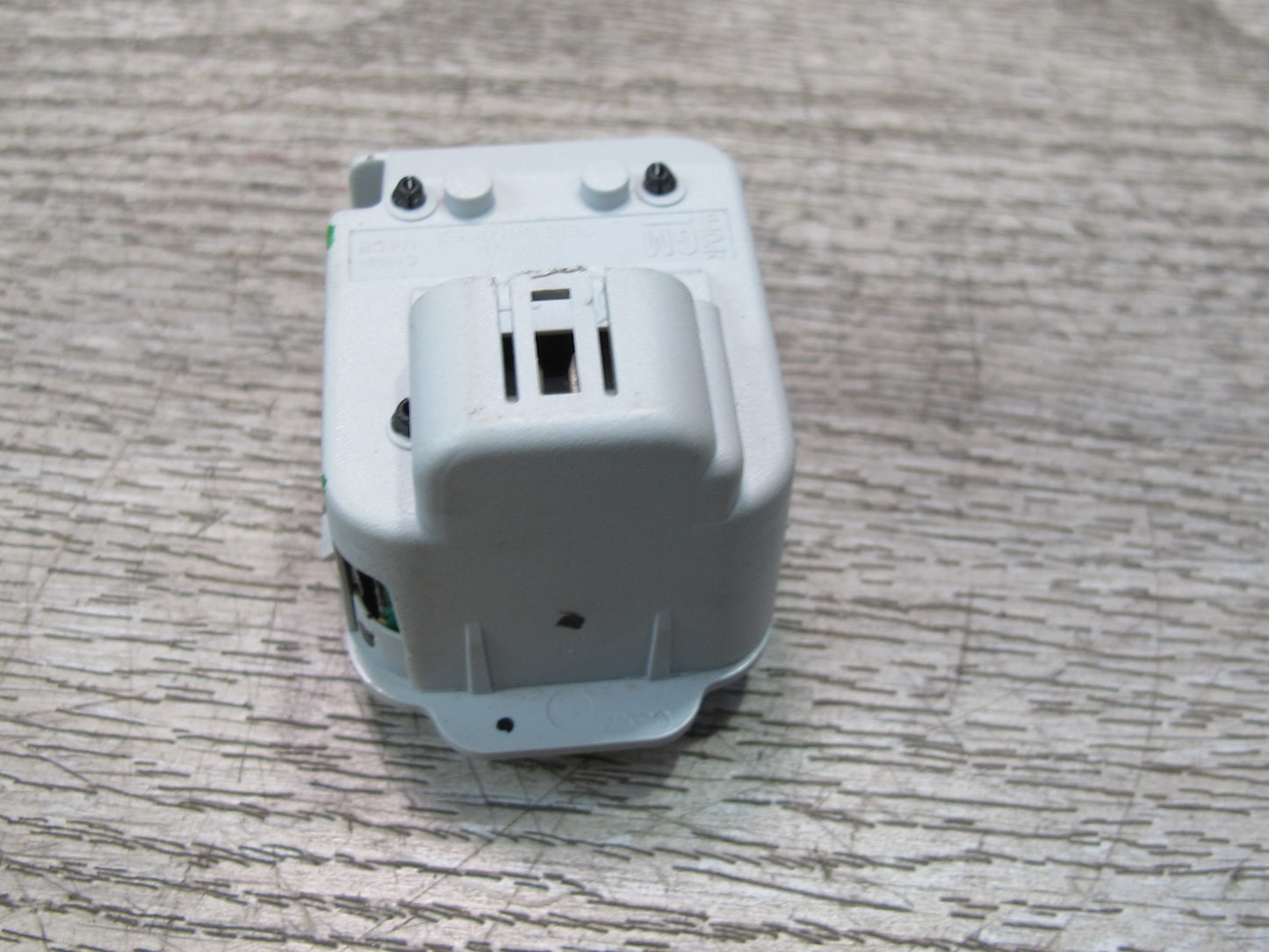 2008-2009 Hummer Ambient Cabin Air Temperature Sensor 25771194