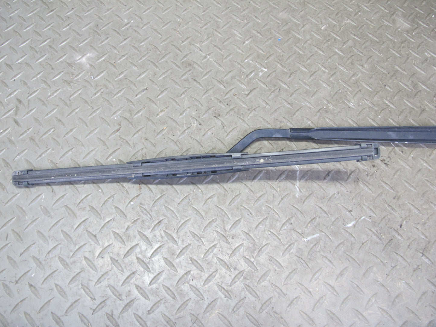 95-00 Lexus UCF20L LS400 Set of 2 Front Left & Right Windshield Wiper Arm OEM