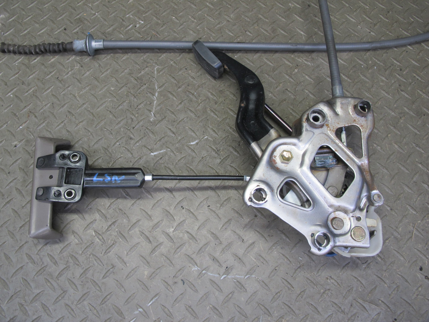 98-00 Lexus LS400 Emergency Parking Brake Pedal w Release Handle & Cable Set OEM