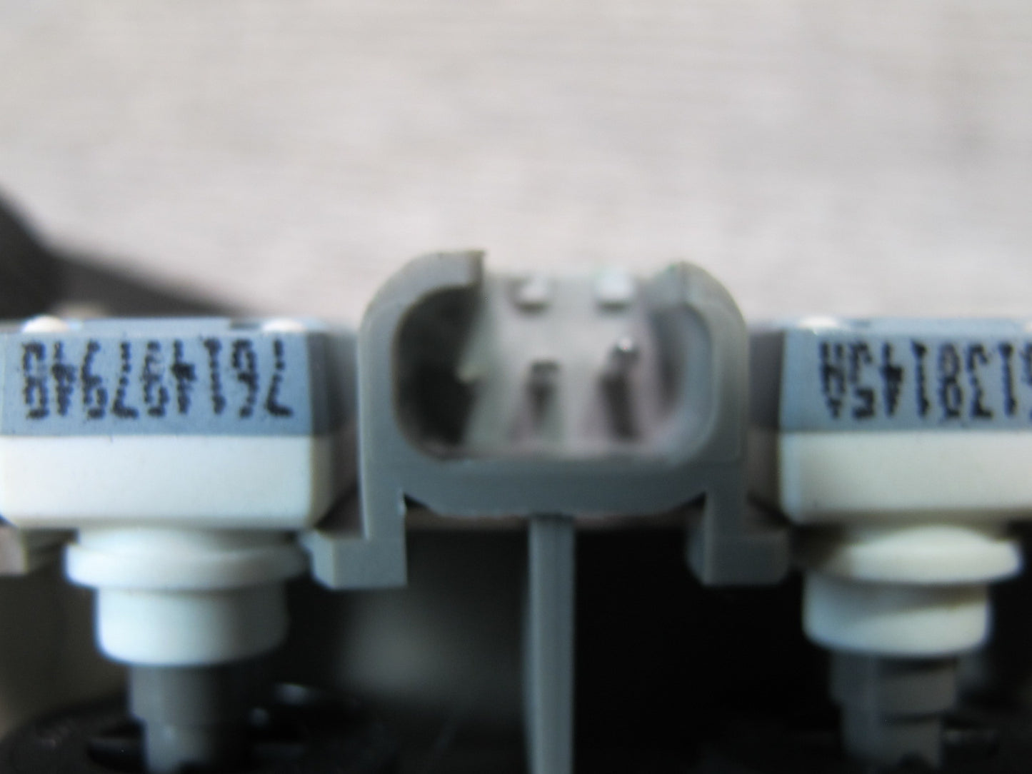 2003-2009 Hummer H2 Front or Rear Overhead Dome Reading Interior Light Lamp