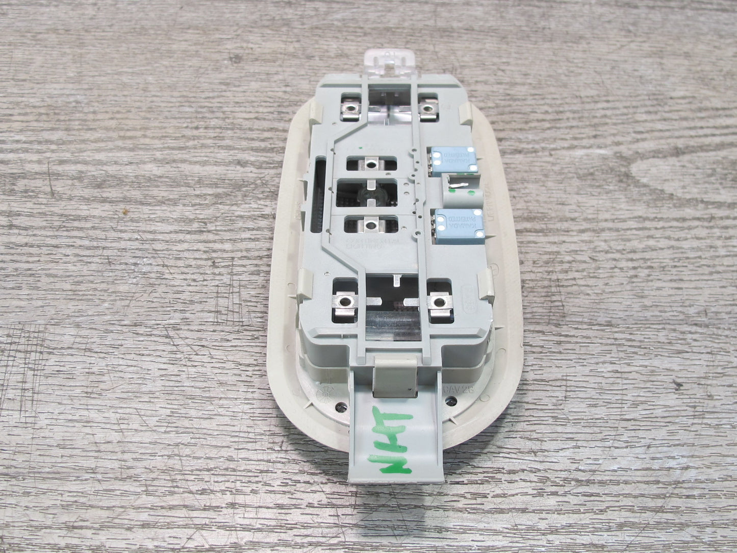 2003-2009 Hummer H2 Front or Rear Overhead Dome Reading Interior Light Lamp