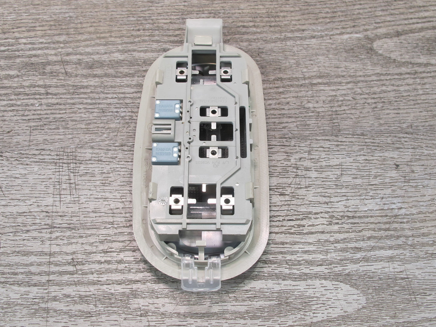 2003-2009 Hummer H2 Front or Rear Overhead Dome Reading Interior Light Lamp