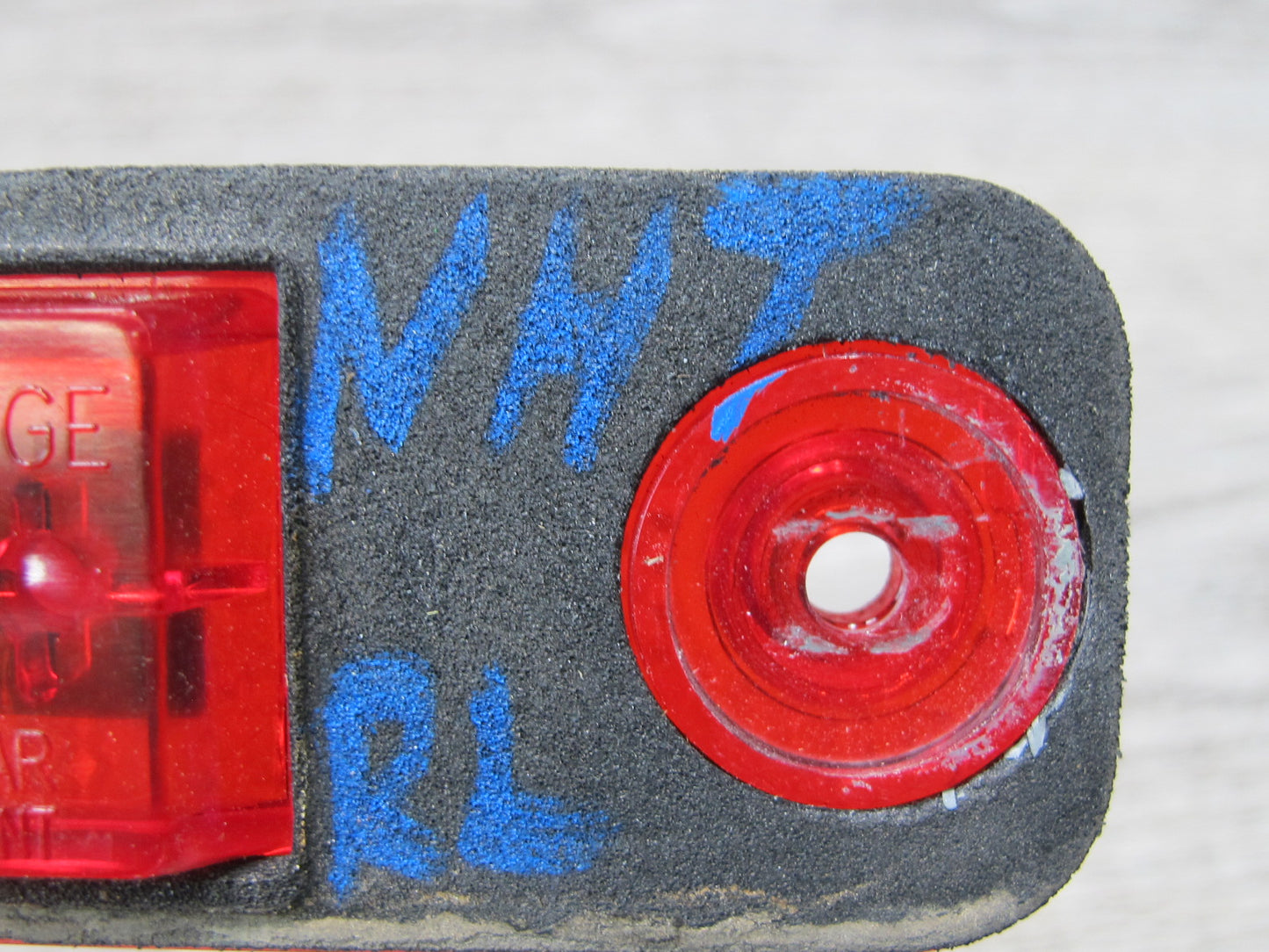 2008-2009 Hummer H2 Rear Left & Right Side Marker Light Lamp Set of 2