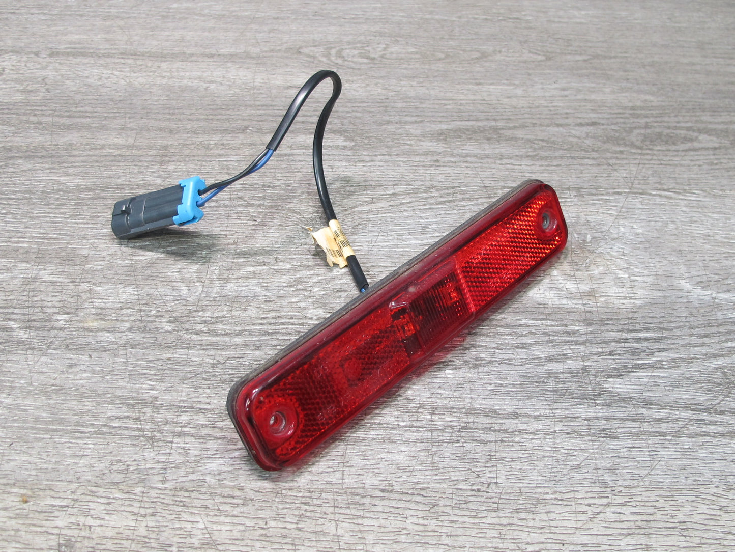 2008-2009 Hummer H2 Rear Left & Right Side Marker Light Lamp Set of 2