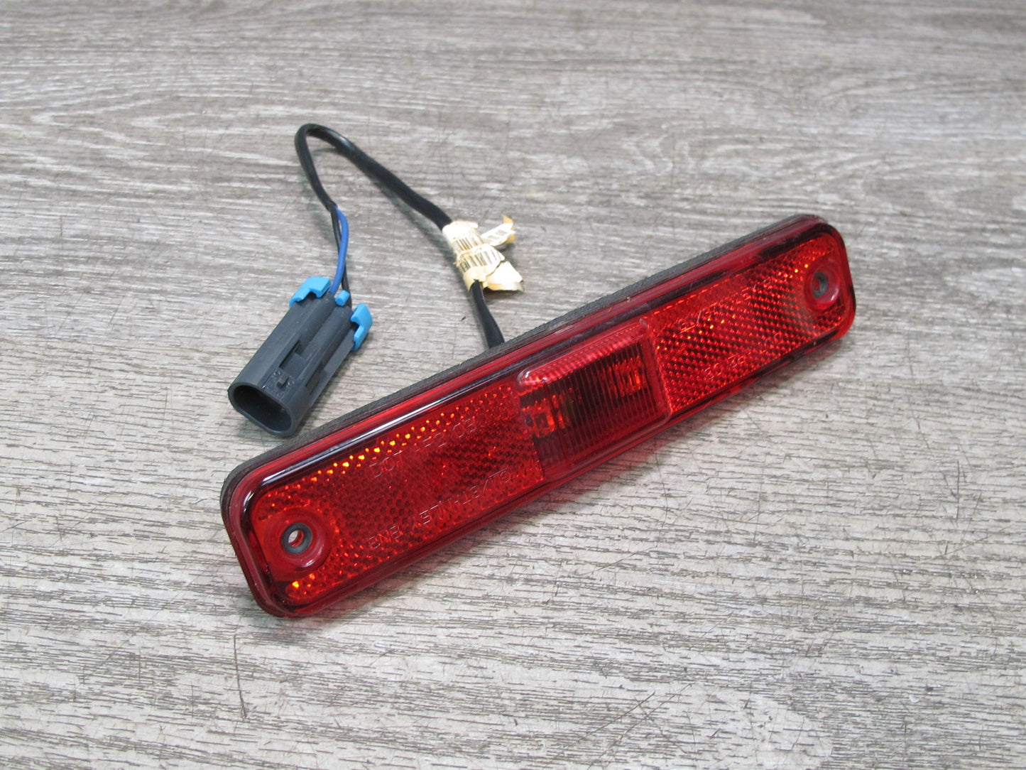 2008-2009 Hummer H2 Rear Left & Right Side Marker Light Lamp Set of 2