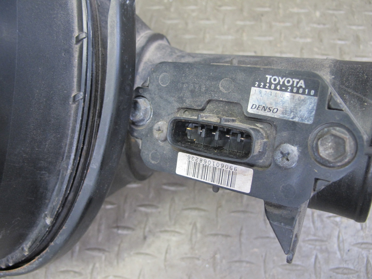 98-00 Lexus UCF20L LS400 Air Intake Cleaner Filter Box w MAF Sensor Assy OEM