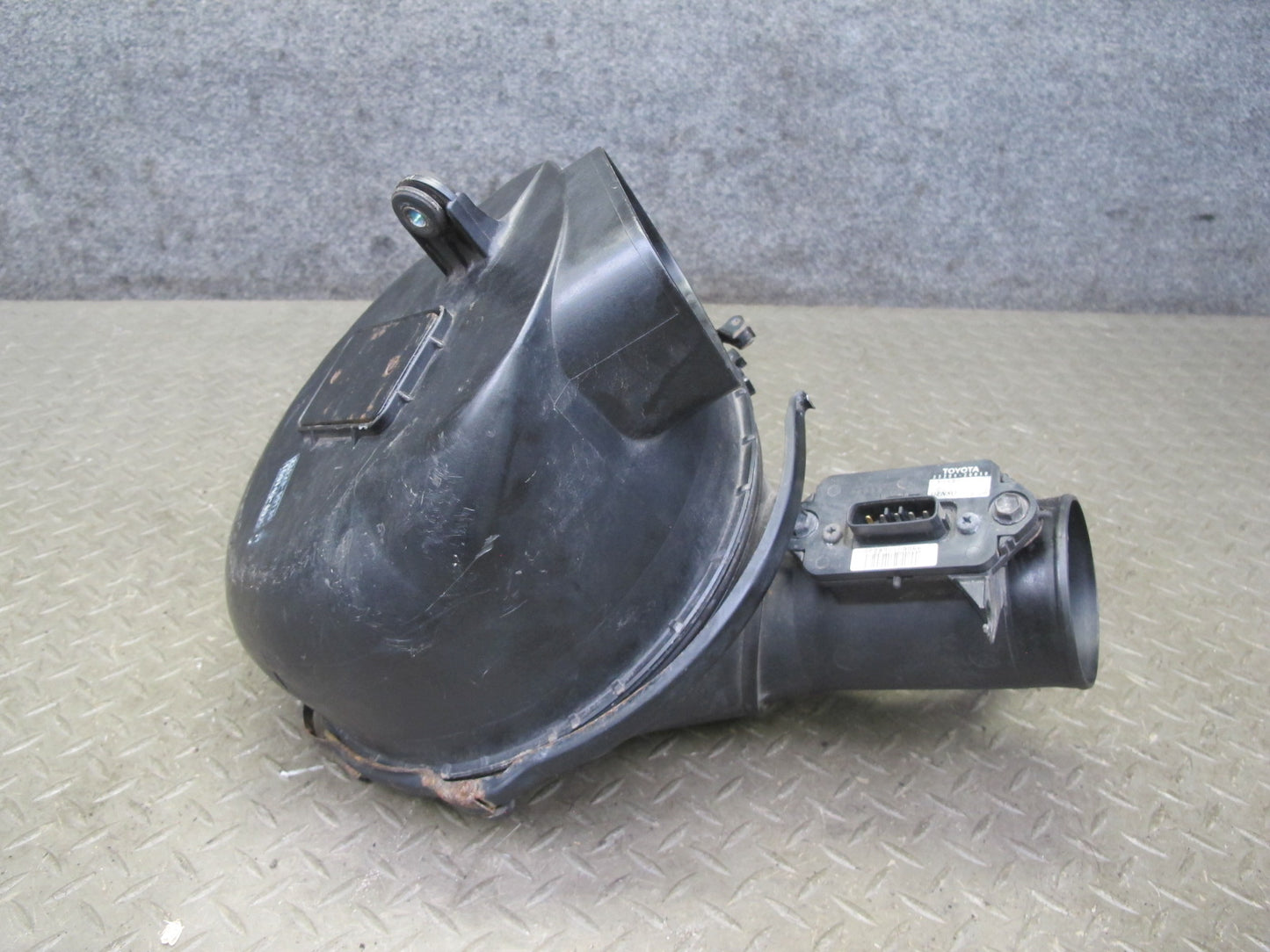 98-00 Lexus UCF20L LS400 Air Intake Cleaner Filter Box w MAF Sensor Assy OEM