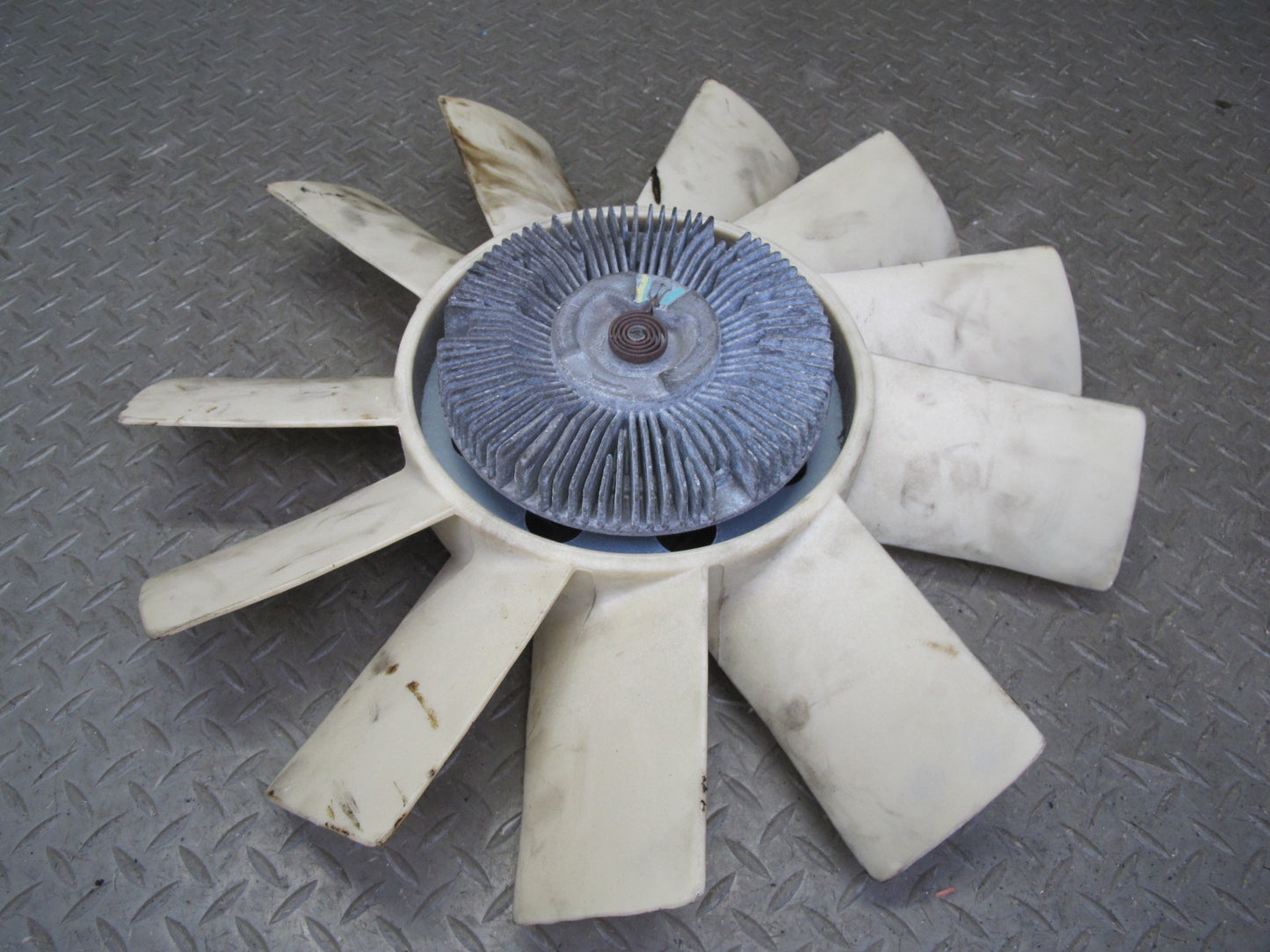 2003-2007 Hummer H2 6.0L Engine Cooling Radiator Fan Blade