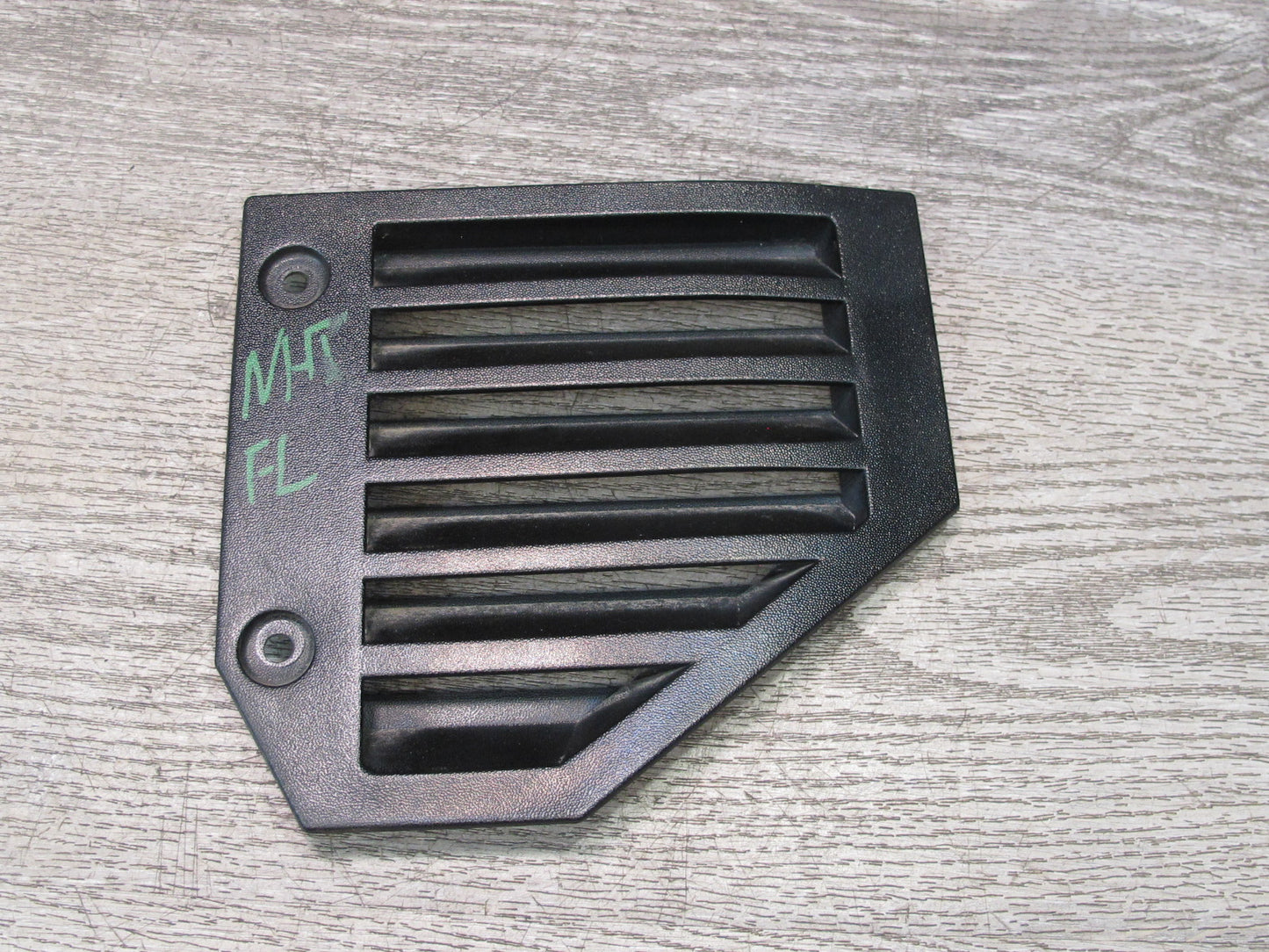 2003-2009 Hummer H2 Front Left & Right Fender Trim Grille Set of 2