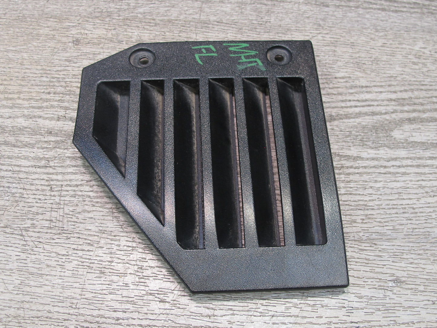 2003-2009 Hummer H2 Front Left & Right Fender Trim Grille Set of 2