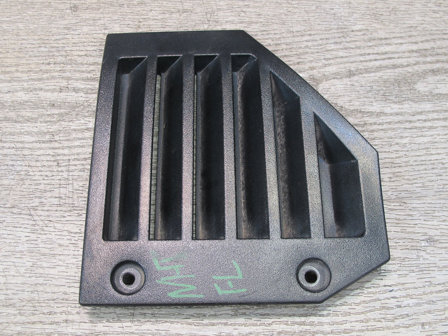 2003-2009 Hummer H2 Front Left & Right Fender Trim Grille Set of 2