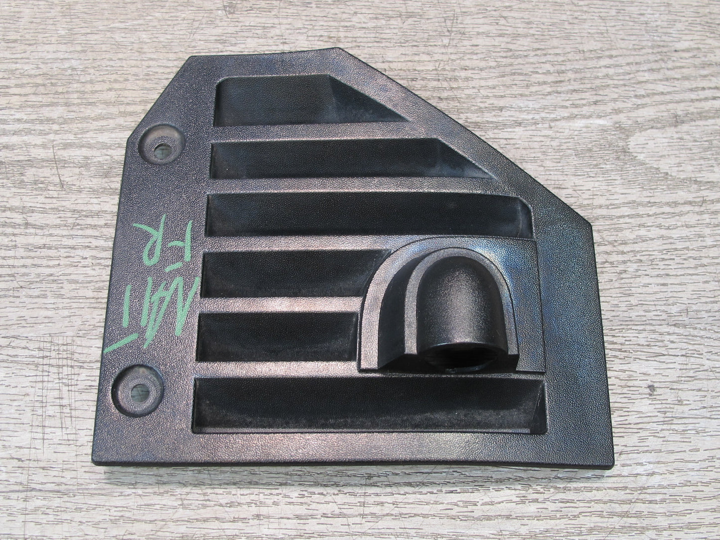 2003-2009 Hummer H2 Front Left & Right Fender Trim Grille Set of 2