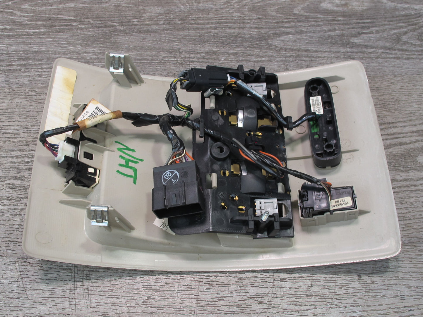 2008-2009 Hummer H2 Overhead Console Dome Reading Light w Sunroof