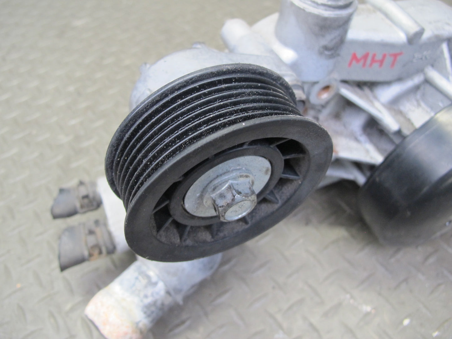 2003-2007 Hummer H2 6.0L Engine Coolant Motor Water Pump