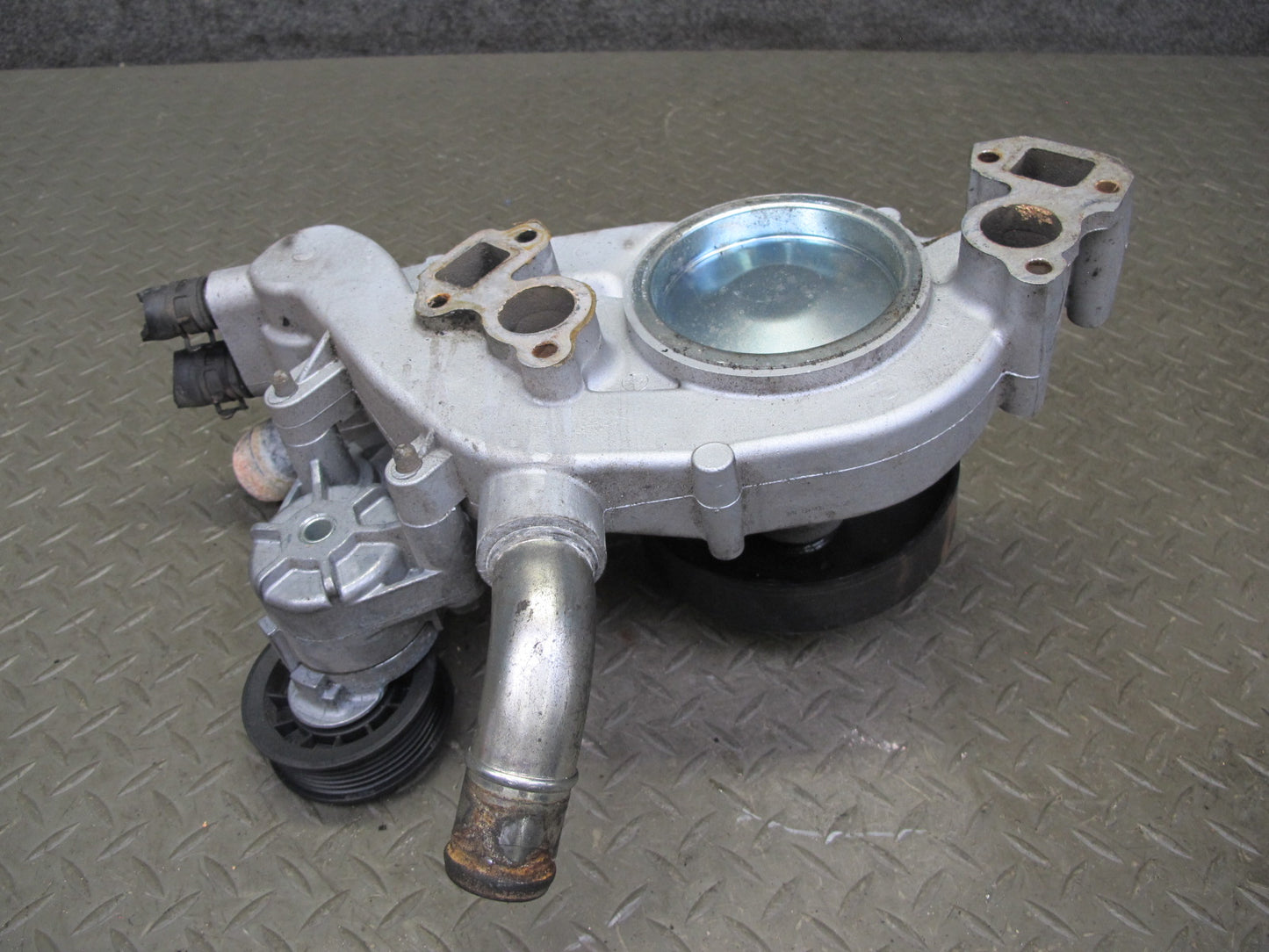 2003-2007 Hummer H2 6.0L Engine Coolant Motor Water Pump