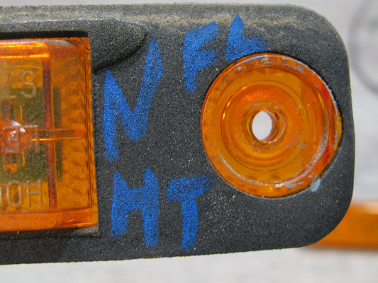 2008-2009 Hummer H2 Front Left & Right Side Marker Light Lamp Set of 2