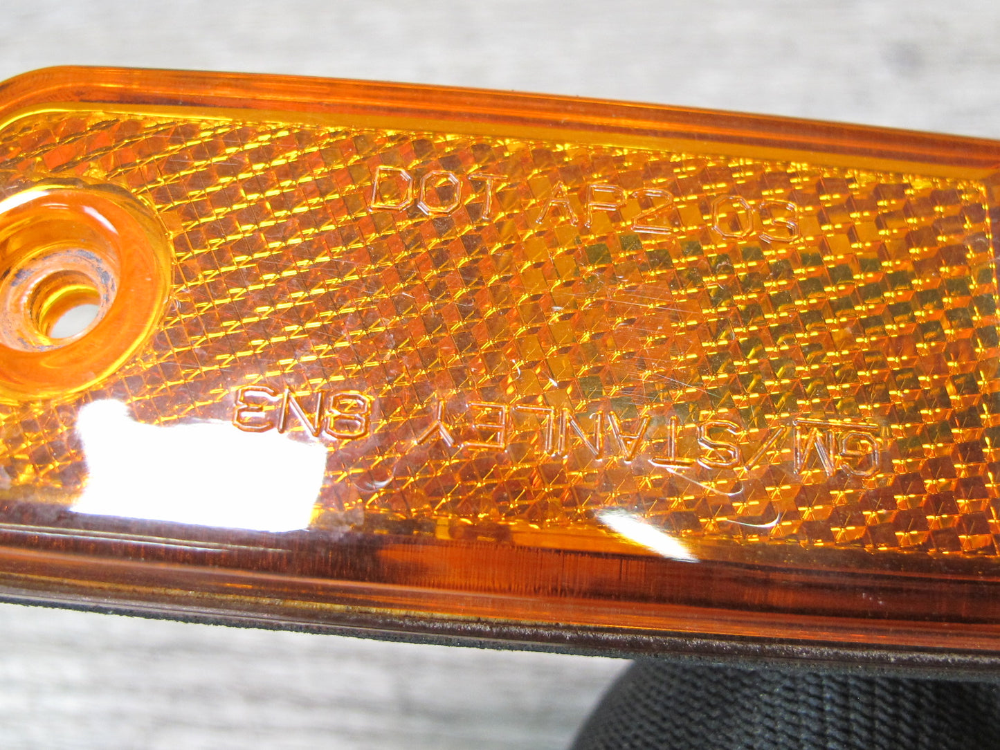 2008-2009 Hummer H2 Front Left & Right Side Marker Light Lamp Set of 2