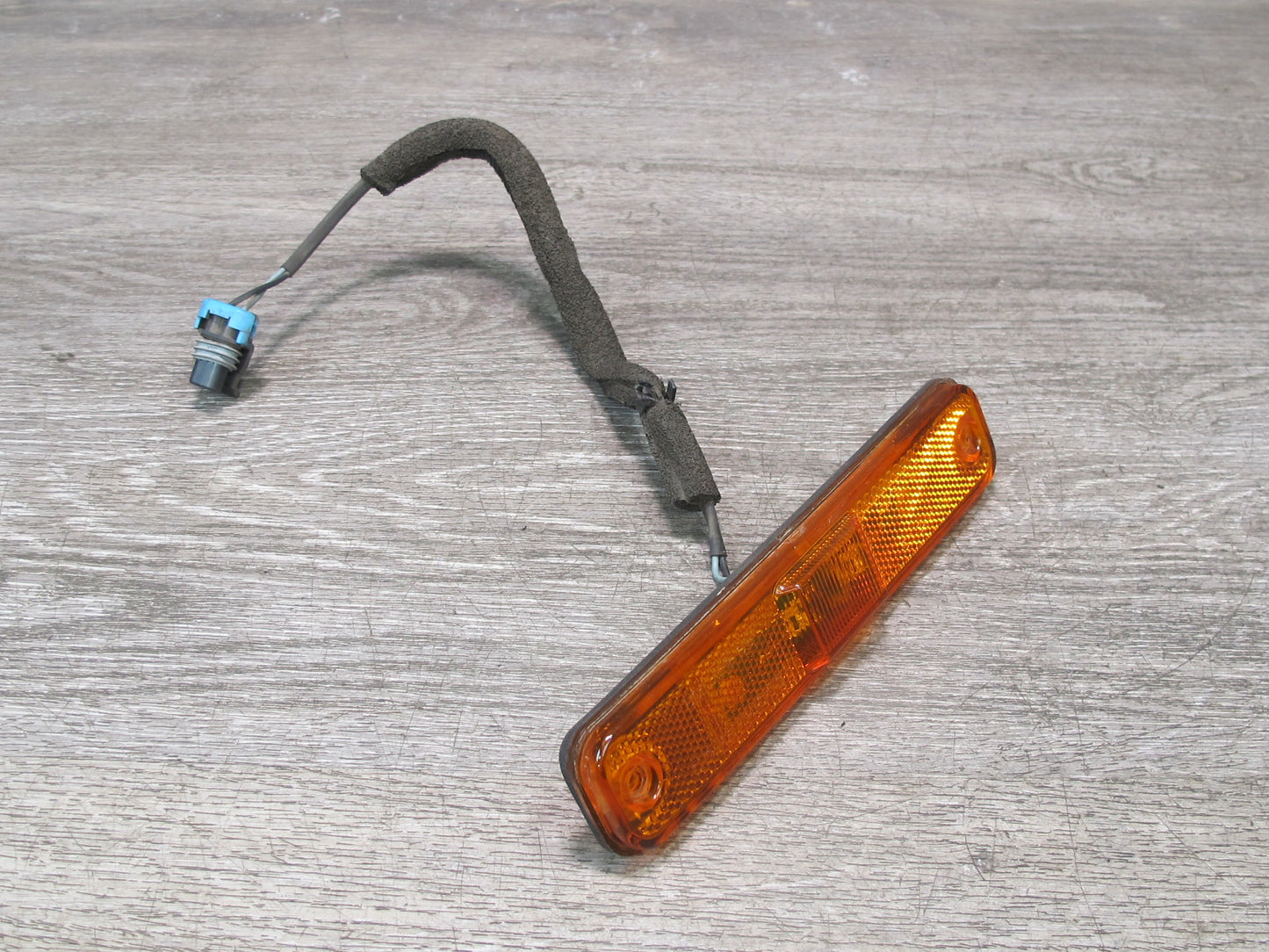 2008-2009 Hummer H2 Front Left & Right Side Marker Light Lamp Set of 2