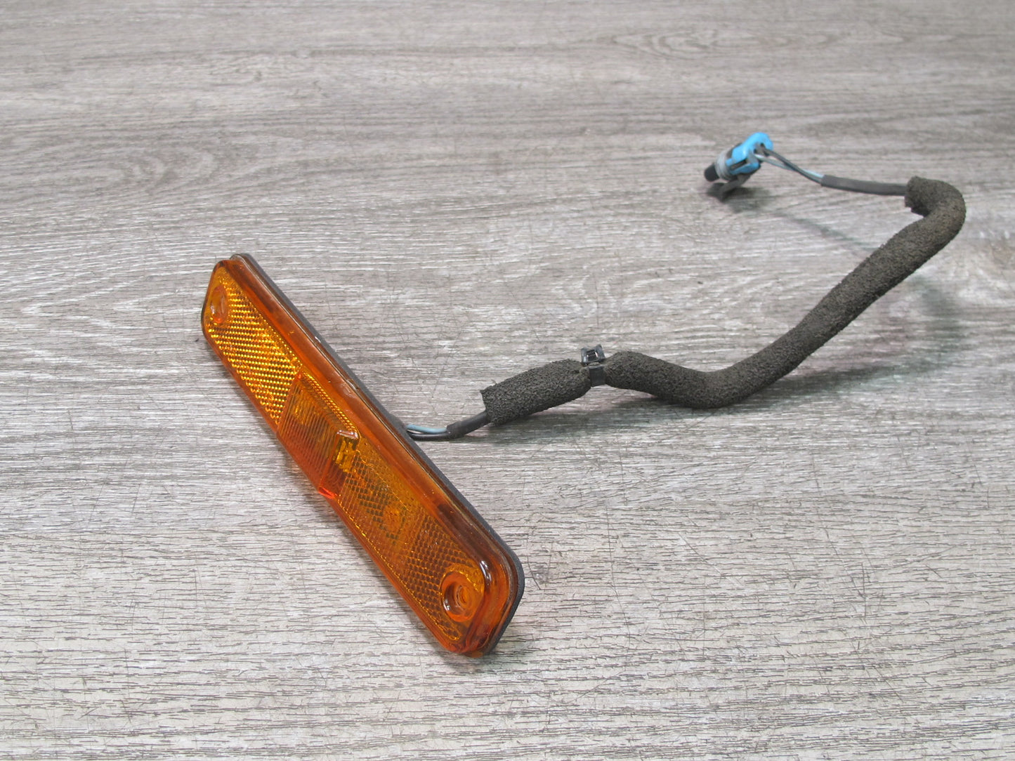 2008-2009 Hummer H2 Front Left & Right Side Marker Light Lamp Set of 2