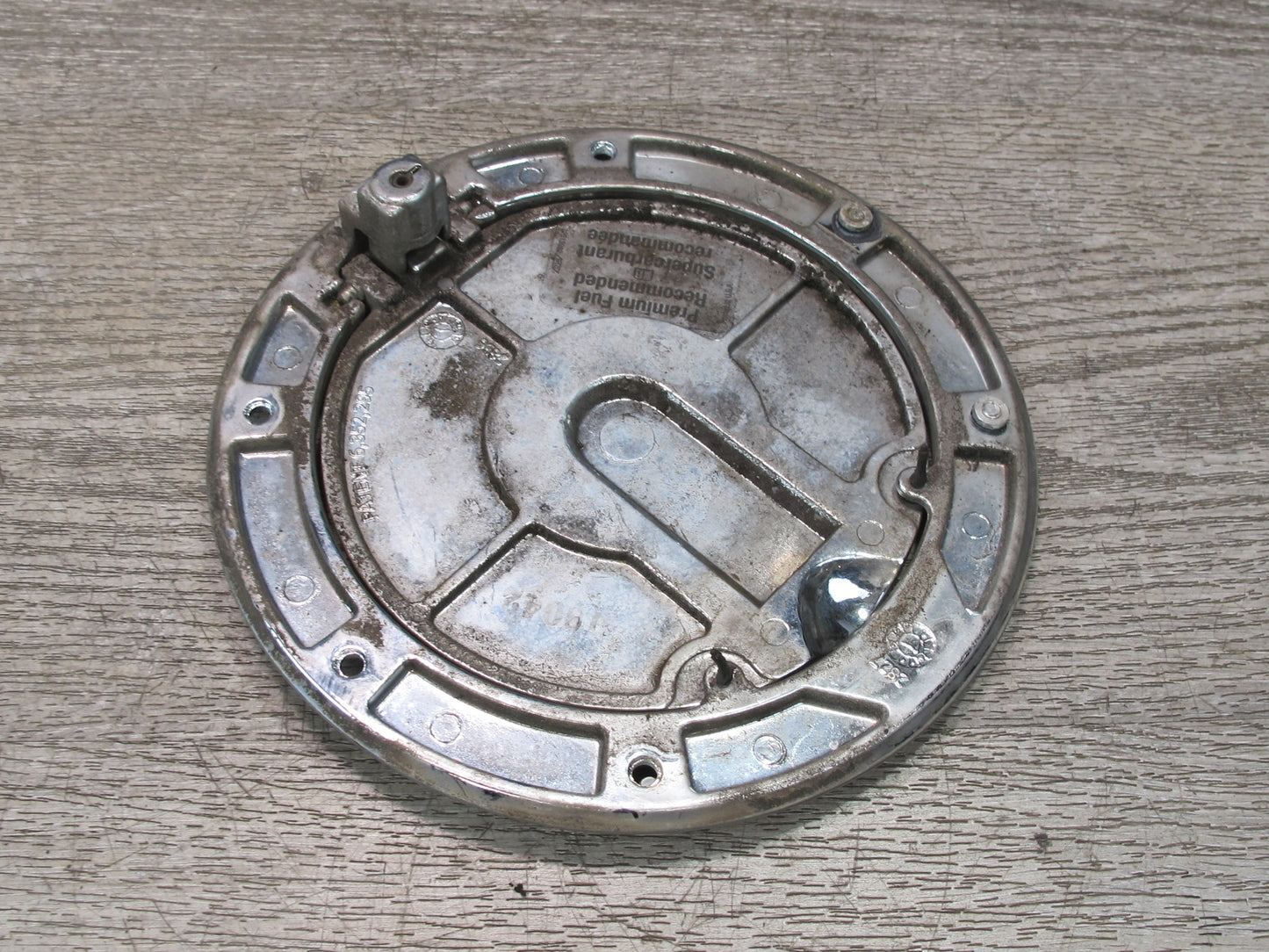 2008-2009 Hummer H2 Fuel Tank Filler Door Lid Cover