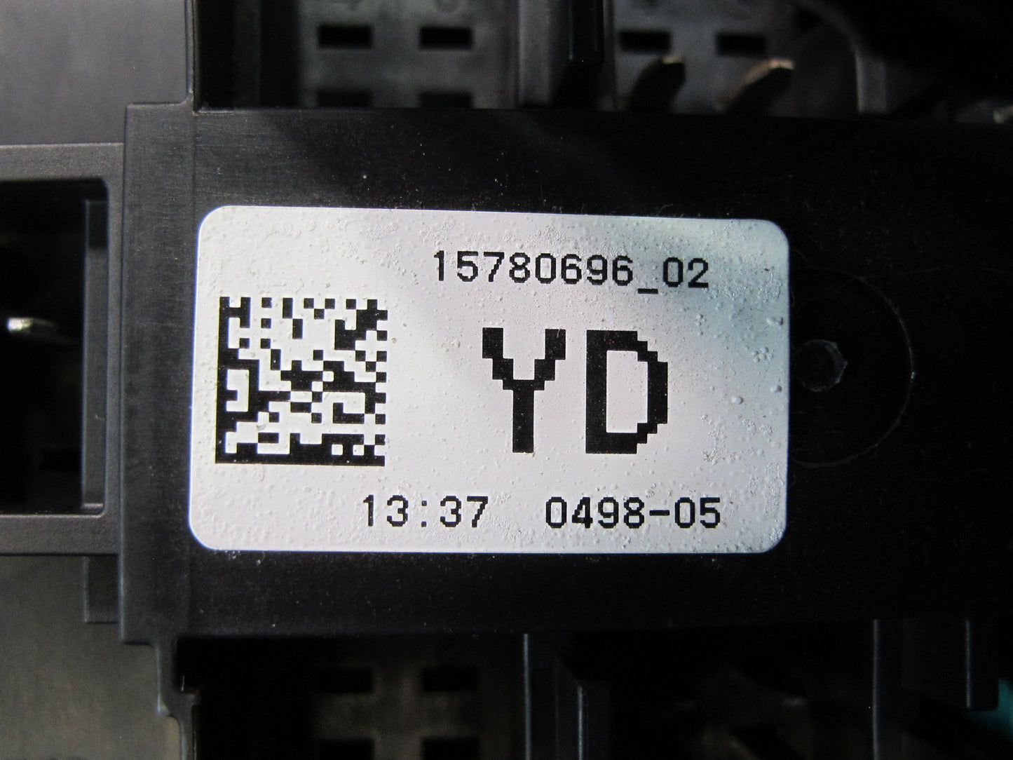 2008-2009 Hummer H2 Under Dash Cabin Junction Fuse Box 15780696