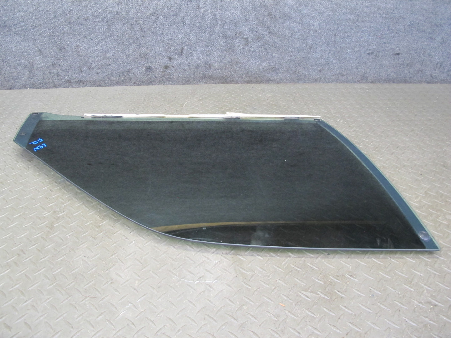98-00 Lexus UCF20L LS400 Front Right Passenger Door Glass Window Tinted OEM