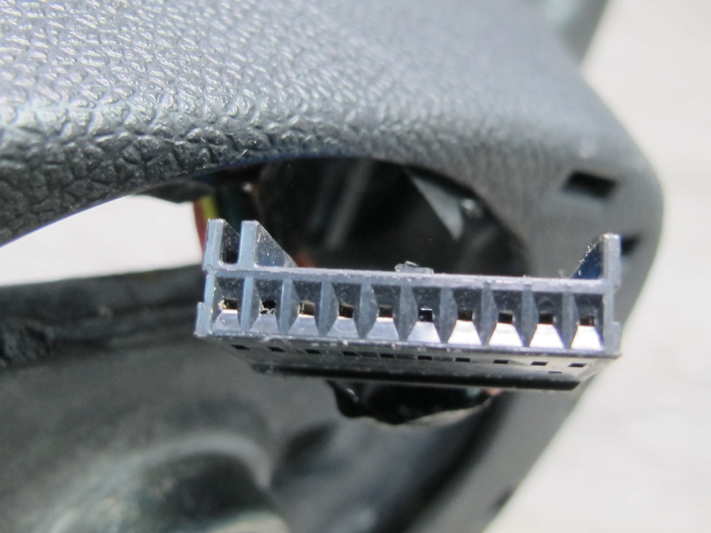 2008-2009 Hummer H2 Leather Steering w Controls & Shifters