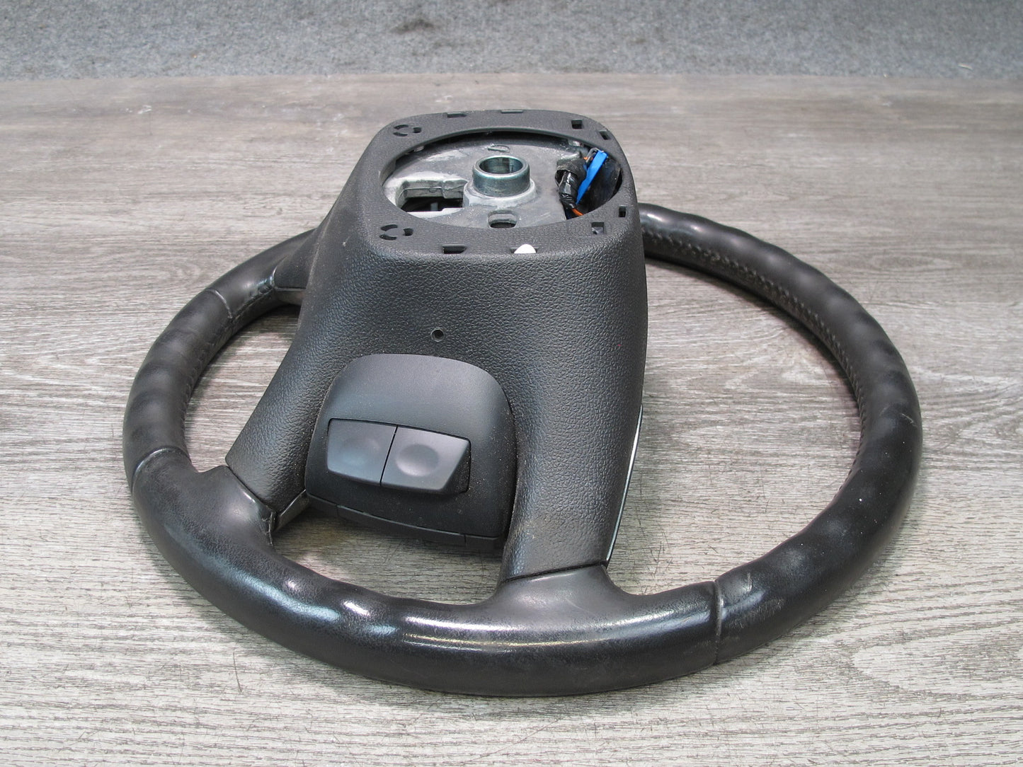 2008-2009 Hummer H2 Leather Steering w Controls & Shifters