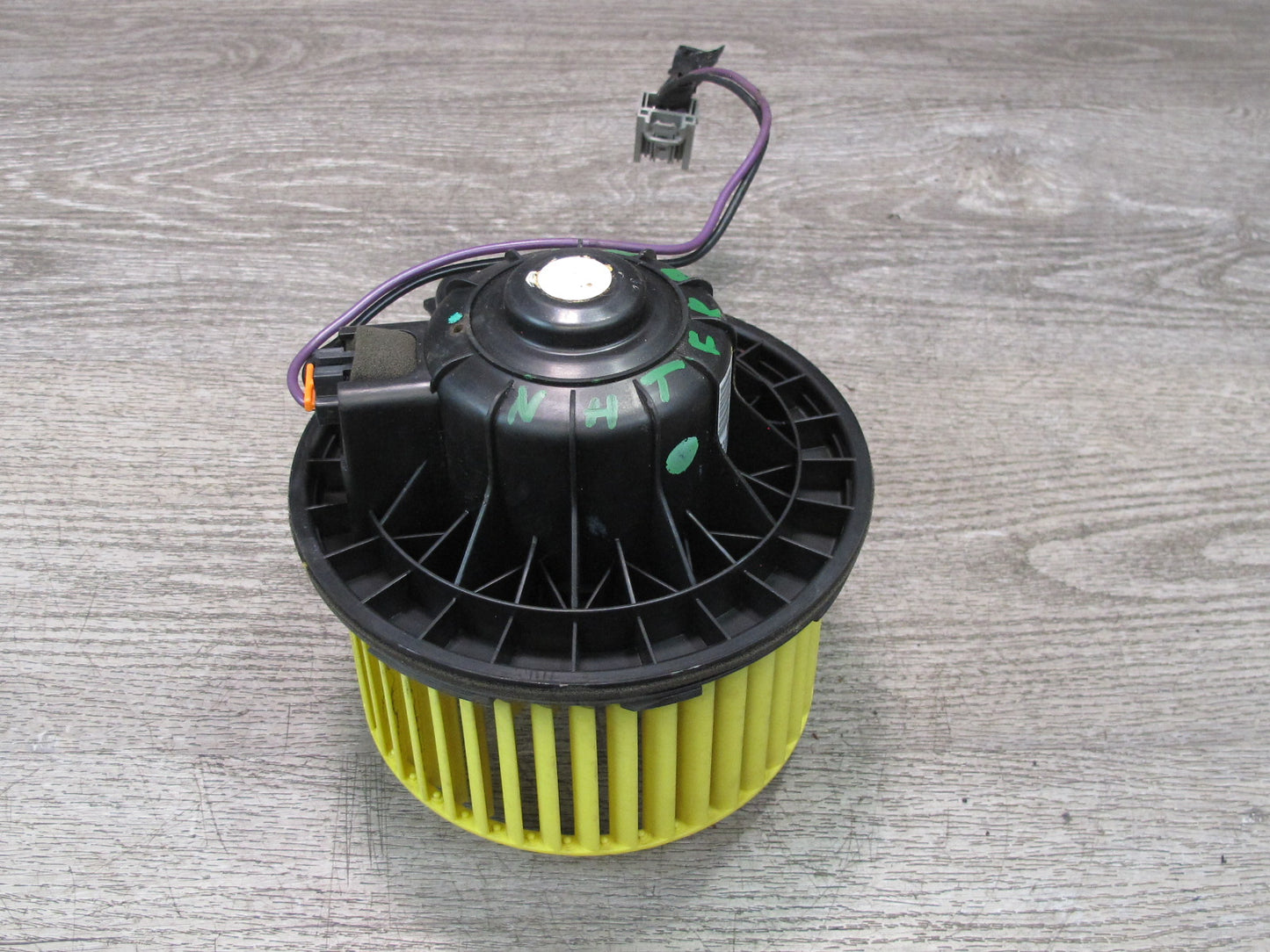 2008-2009 Hummer H2 Aftermarket A/C Heater Blower Motor Fan