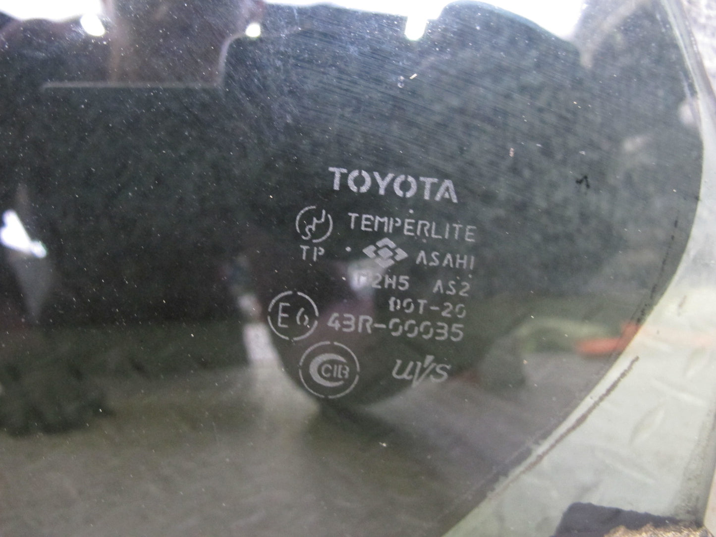 98-00 Lexus UCF20L LS400 Rear Left Door Glass Window OEM