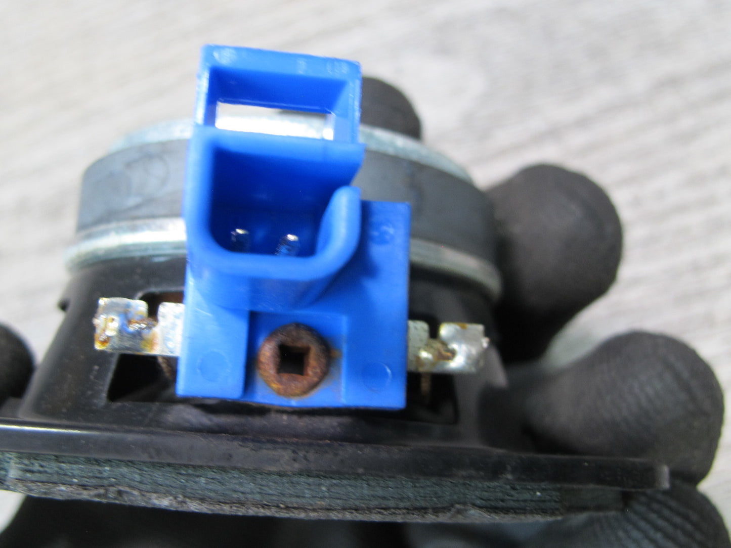 2008-2009 Hummer H2 Rear Pillar Bose Audio Speaker 15186672 Set of 2