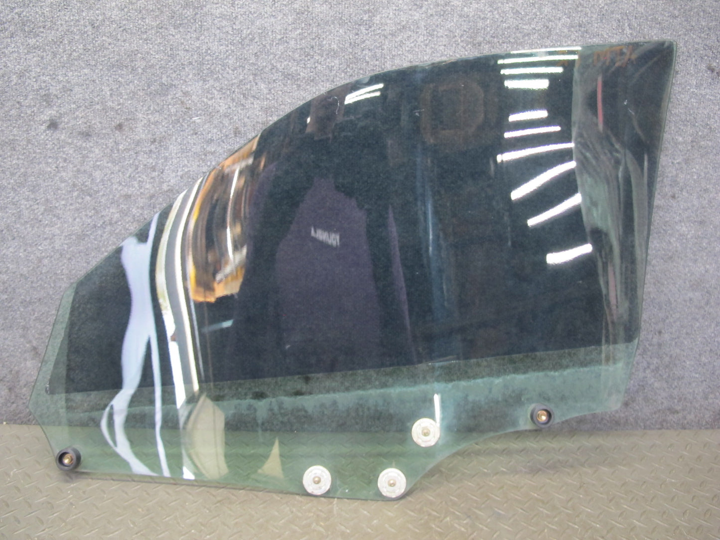 96-00 Toyota MARK2 JZX100 Tourer Front Right Door Glass Window OEM