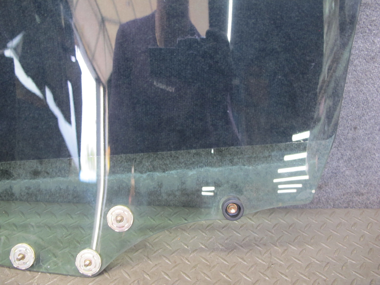 96-00 Toyota MARK2 JZX100 Tourer Front Right Door Glass Window OEM