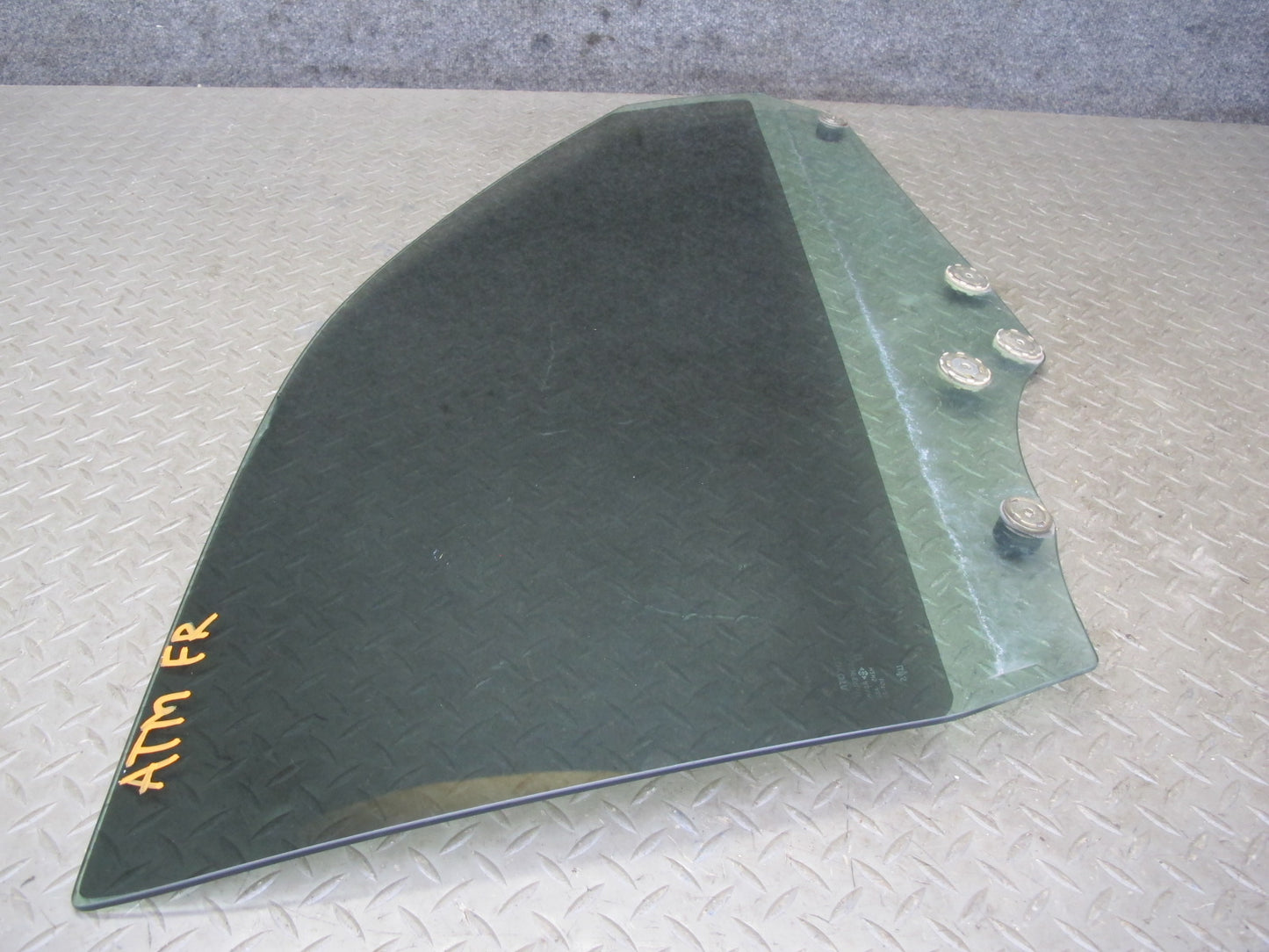 96-00 Toyota MARK2 JZX100 Tourer Front Right Door Glass Window OEM