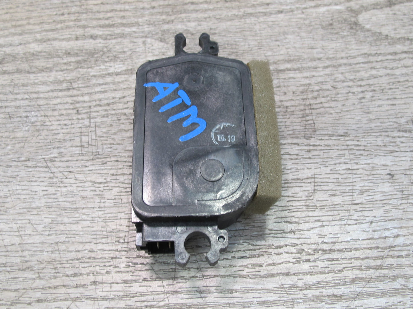 96-00 Toyota MARK2 JZX100 Rear Trunk Lock Actuator Motor 543033-0010 OEM