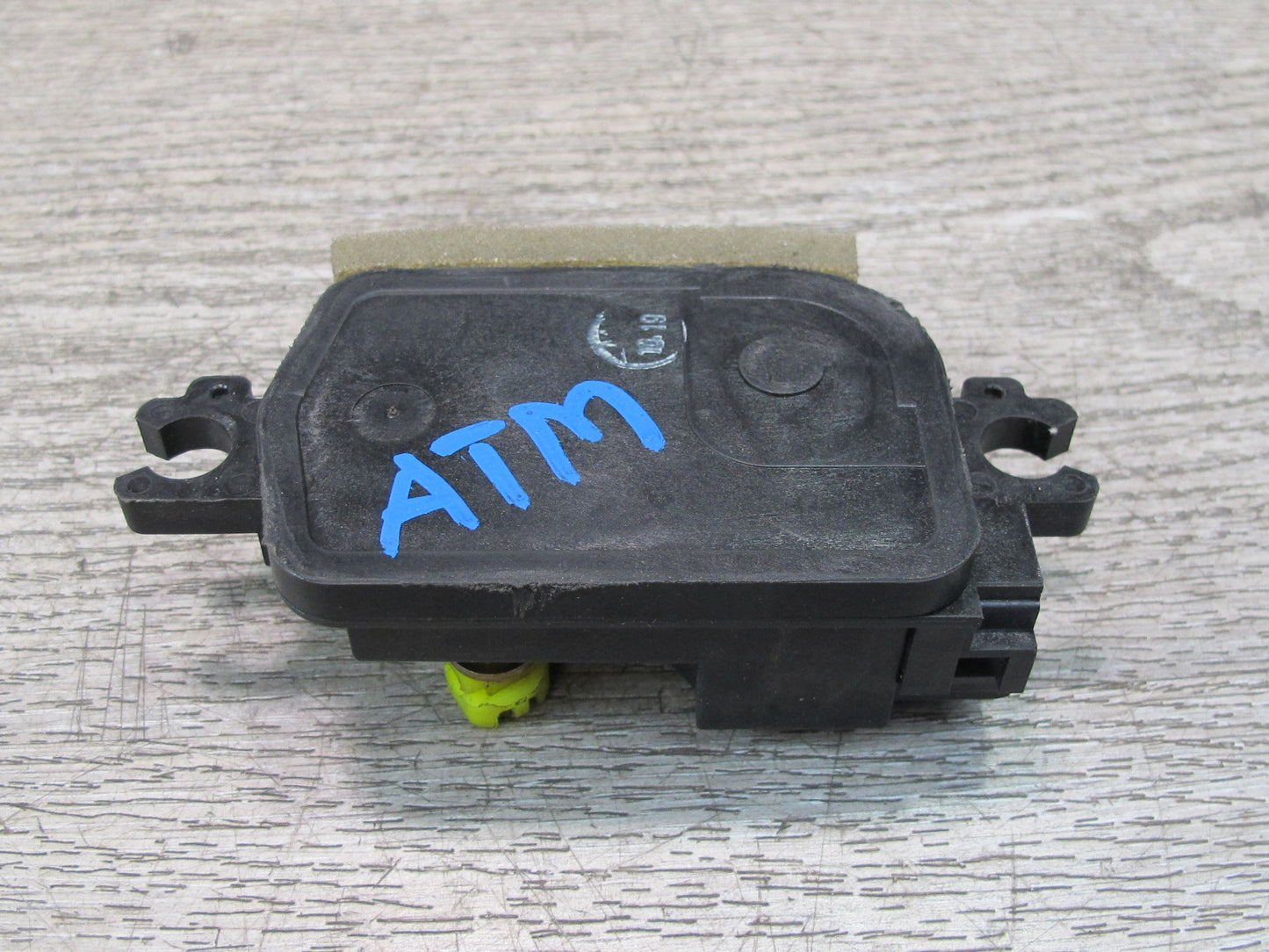 96-00 Toyota MARK2 JZX100 Rear Trunk Lock Actuator Motor 543033-0010 OEM