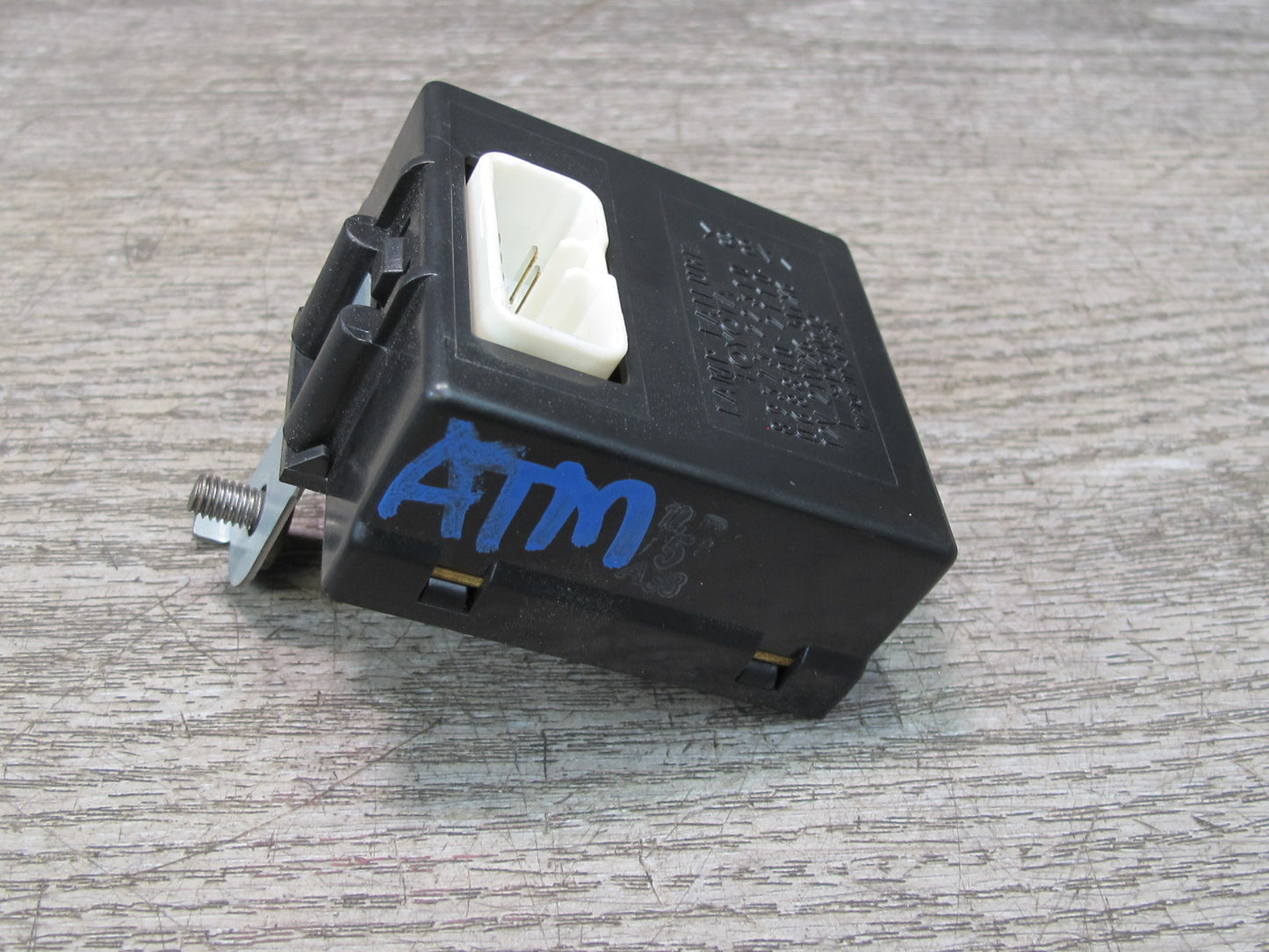 96-00 Toyota Cresta MARK2 JZX100 Lamp Failure Control Module 89373-22310 OEM