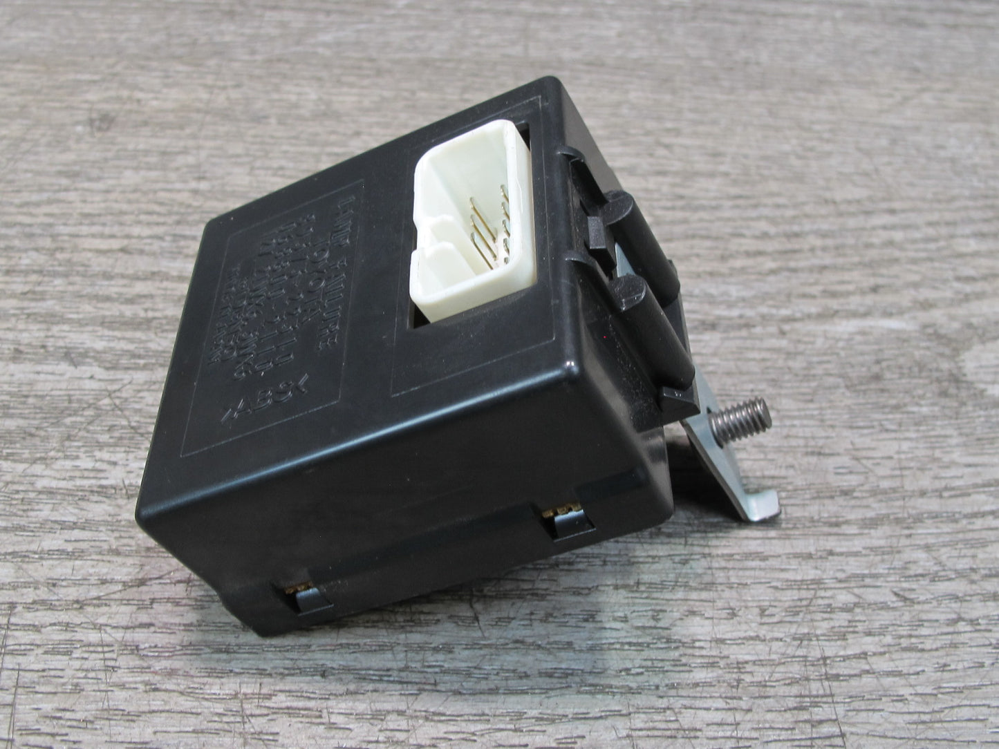 96-00 Toyota Cresta MARK2 JZX100 Lamp Failure Control Module 89373-22310 OEM