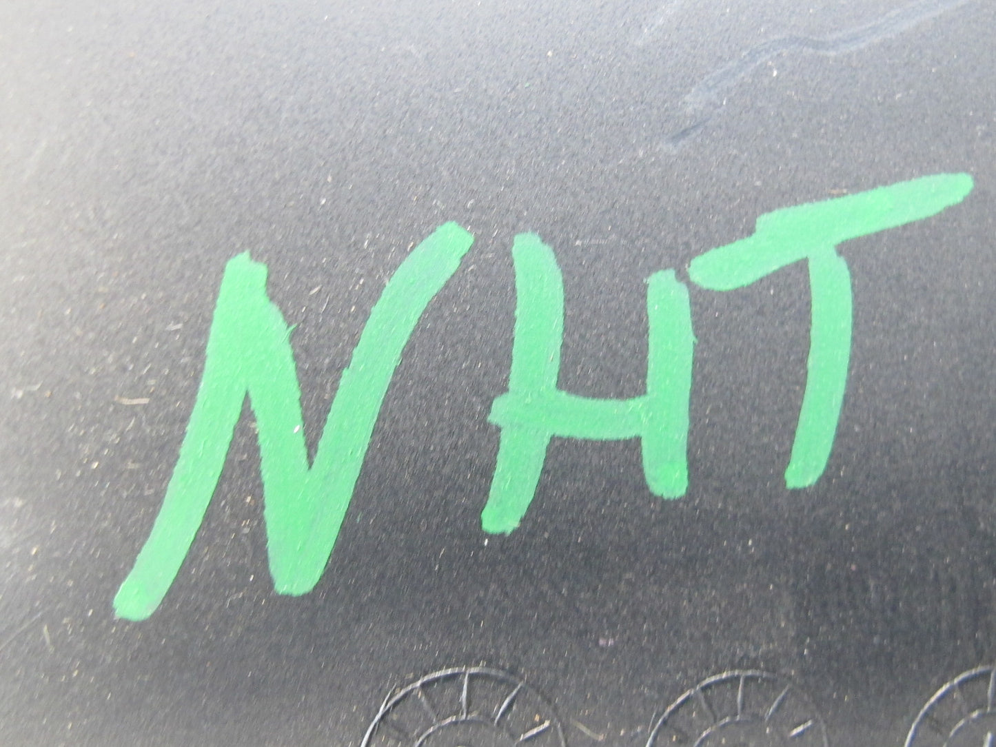 2008-2009 Hummer H2 Instrument Panel Cluster Gauge Trim Bezel Panel 15906885