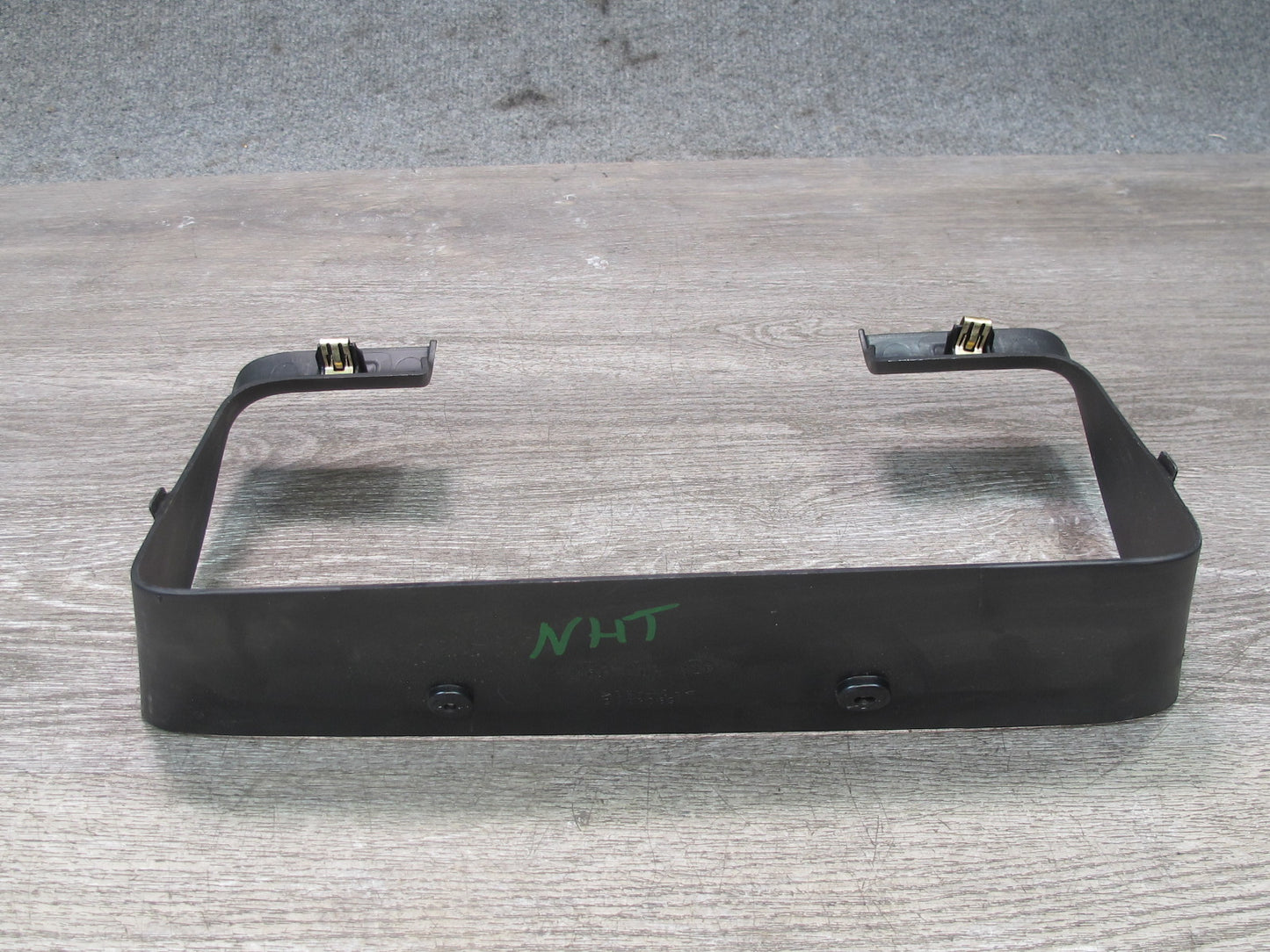 2008-2009 Hummer H2 Instrument Panel Cluster Gauge Trim Bezel Panel 15906885