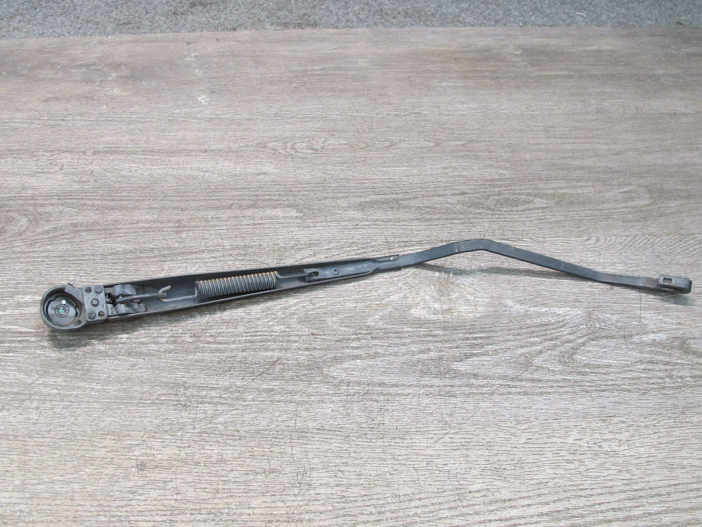 2008-2009 Hummer H2 Front Left & Right Wiper Arm Set of 2