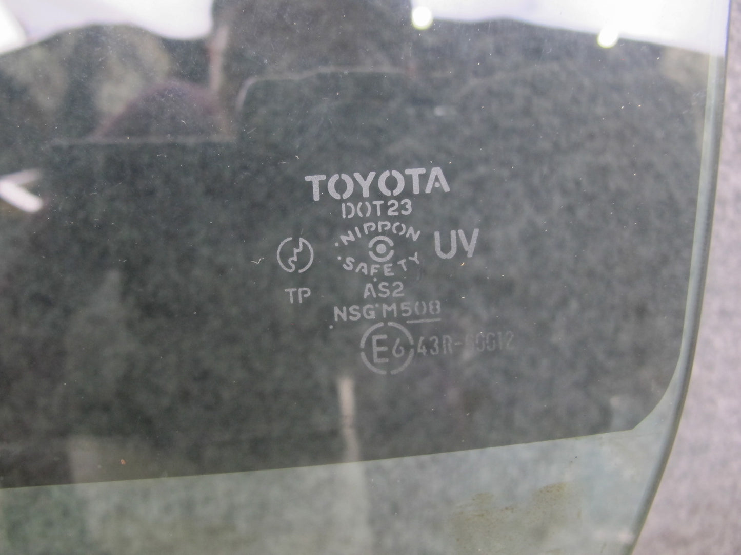 96-00 Toyota MARK2 JZX100 Tourer Front Left Door Glass Window OEM