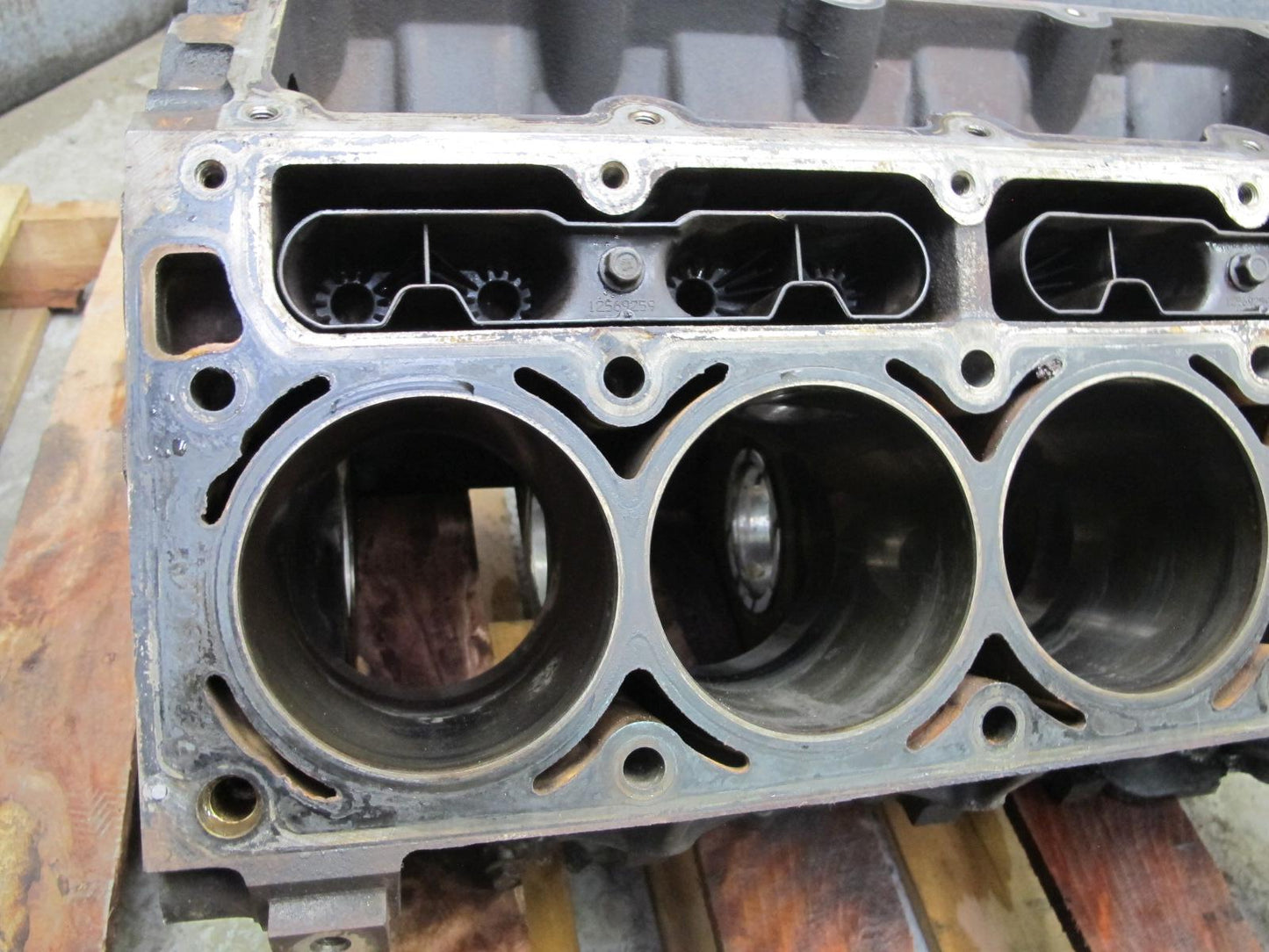 2003-2007 Hummer H2 6.0L Vortec LQ4 Gas Engine Motor Block